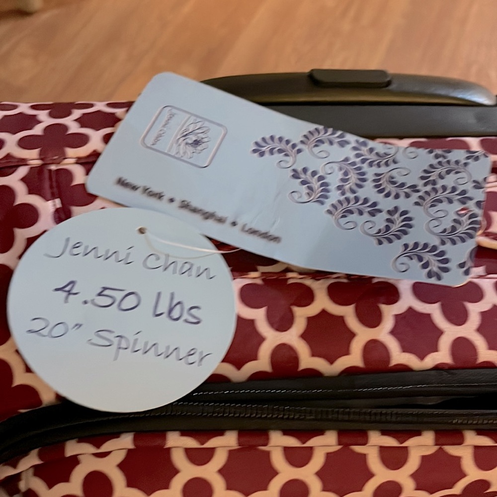 Jenni Chan Medley 20” Spinner Carry on - Picture 4 of 4